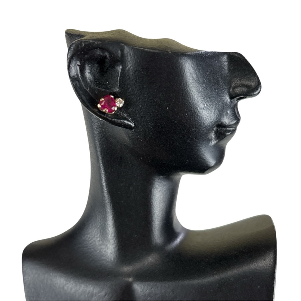 Elegant Ruby Red diamond gold Stud Earrings